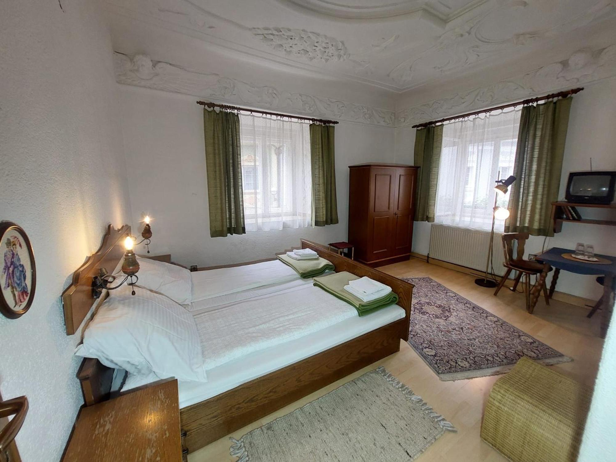 Gasthof Zur Post Eisenerz Bagian luar foto