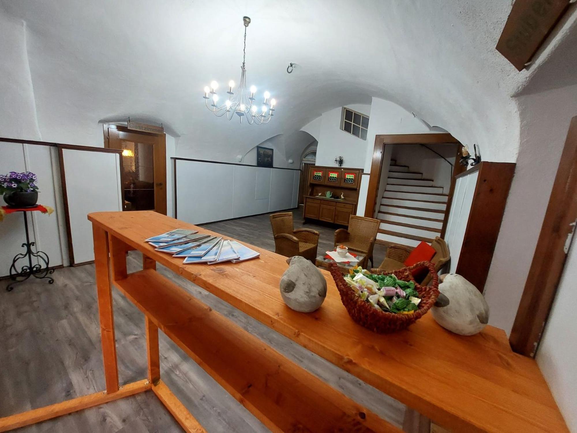 Gasthof Zur Post Eisenerz Bagian luar foto